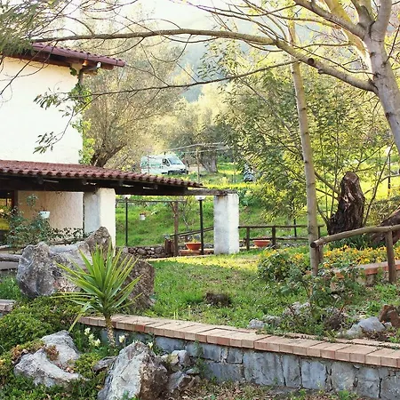 Agriturismo Angela Farm stay *